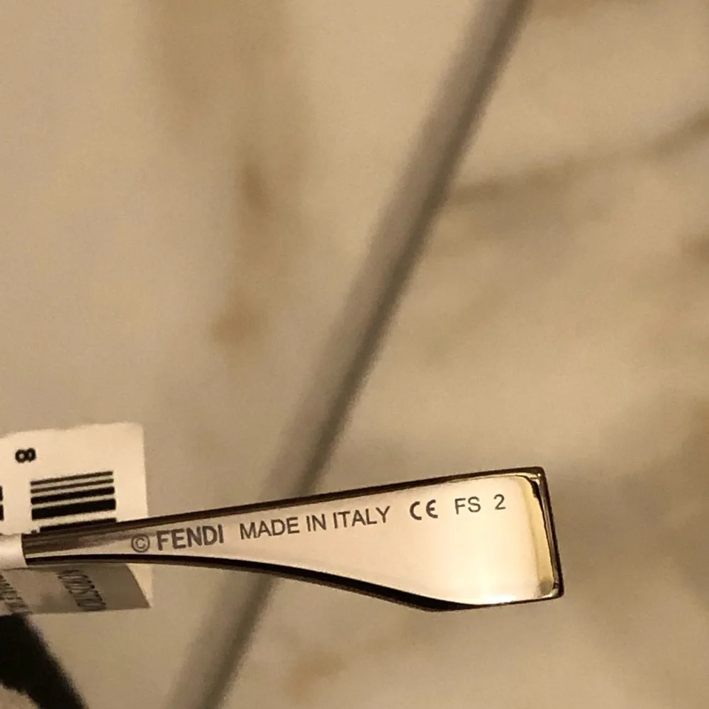 🔥NEW FENDI SWAROVSKI CRYSTAL SUNGLASSES 🔥 - Picture 16 of 16